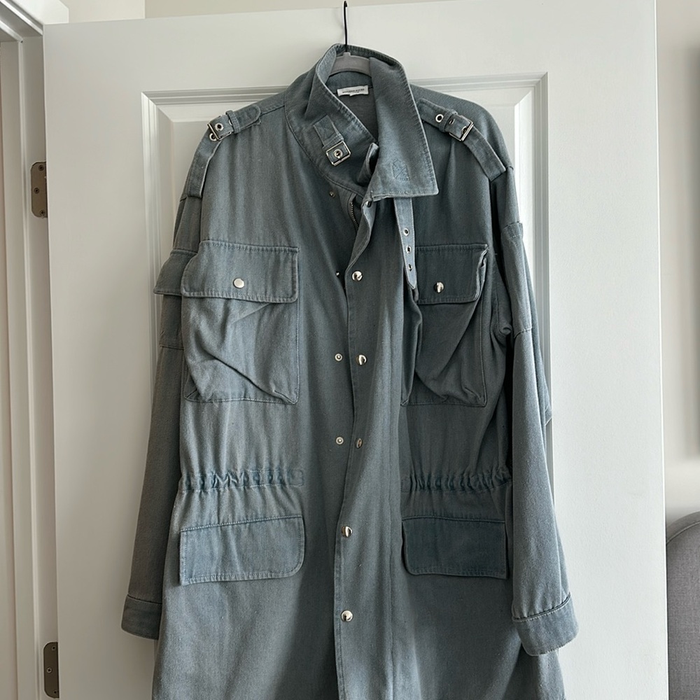 Mistress rocks light denim jacket